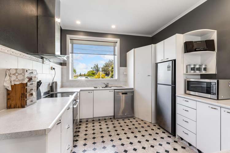 115 High Street Leeston_8