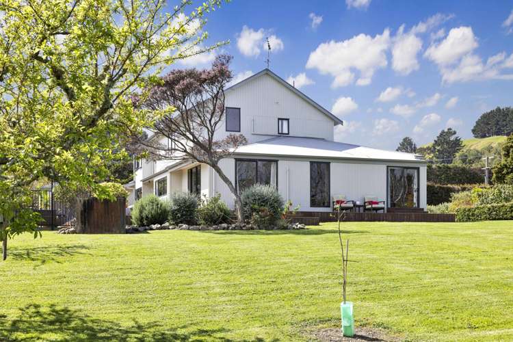 225 Waitohu Valley Road Otaki_11