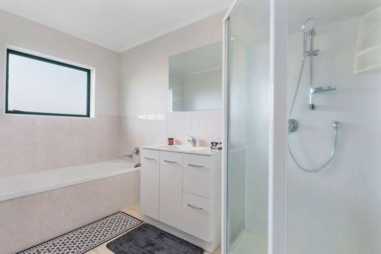 8 Carn Place Manurewa_16