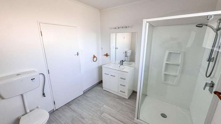 193 Sewell Street Hokitika_5