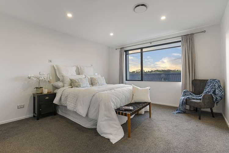 17 Moki Place Long Bay_11