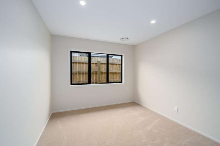 67 Crompton Avenue Churton Park_15