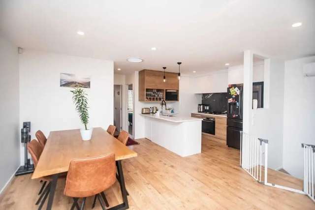 71 Joseph Street Flat Bush_3