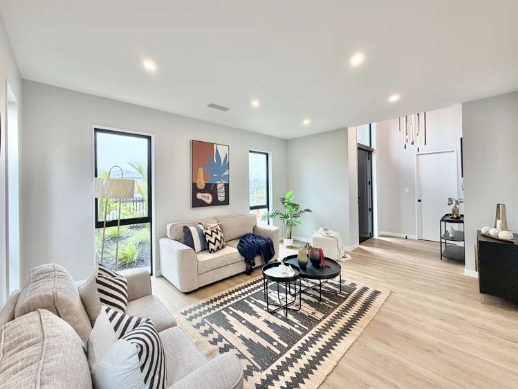 94 Tukutata Crescent Milldale_2