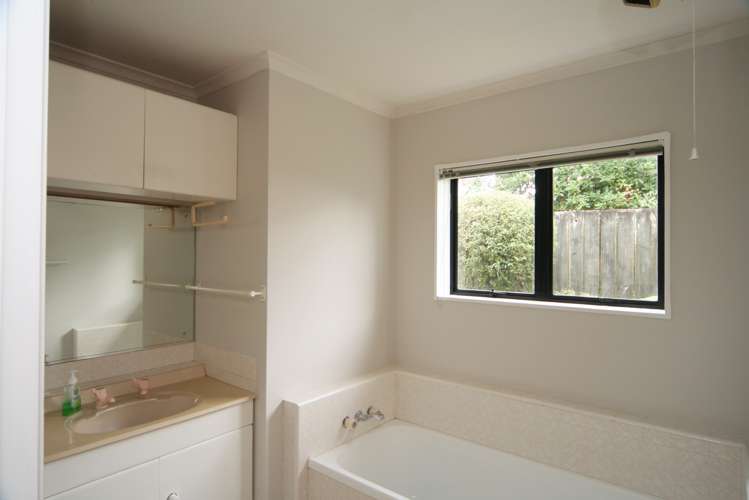 2a Doment Crescent Orewa_9