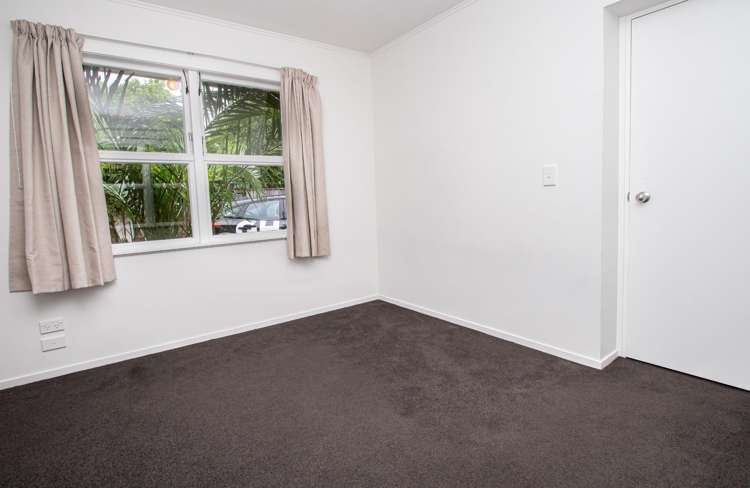 164B Old Farm Road 1074_11