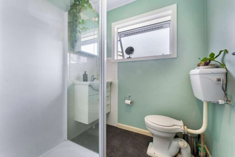 Flat 1/690 Main Road Stoke Stoke_8