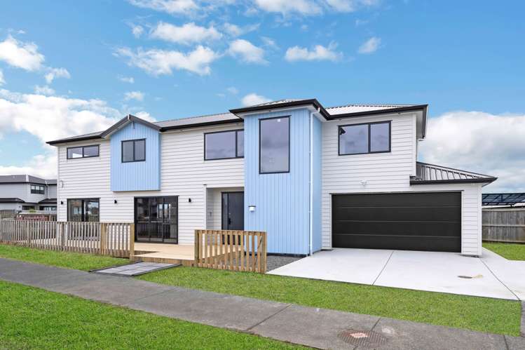 2 Whata Street Clarks Beach_31