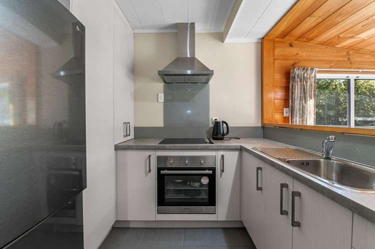 8 Te Mu Road Lake Tarawera_11