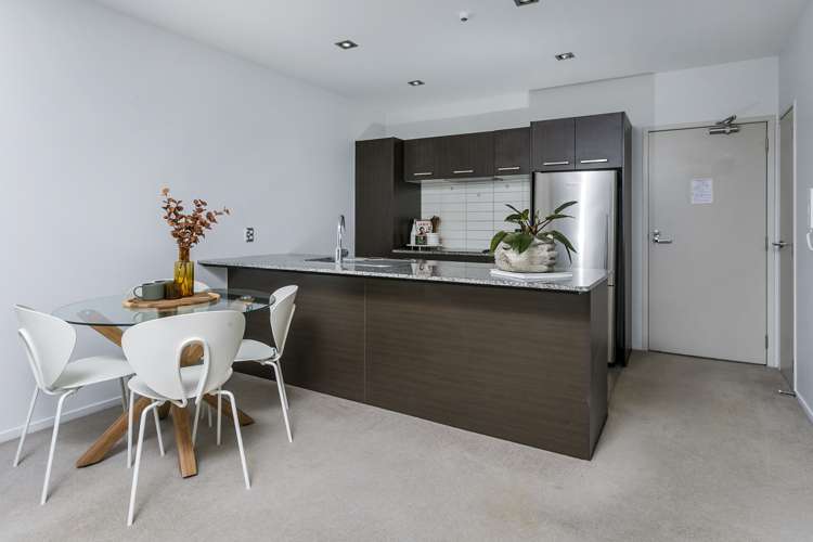 202a/130 Anzac Street Takapuna_5