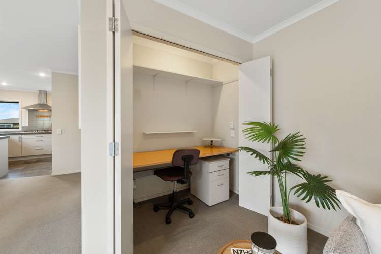 7 March Brown Place Nukuhau_7