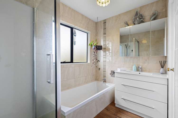 8 Thalia Place Totara Vale_9