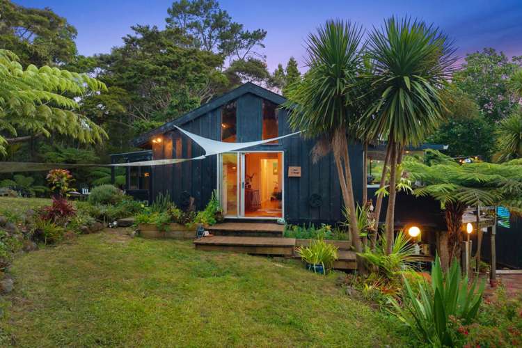 109 Bethells Road Waitakere_2