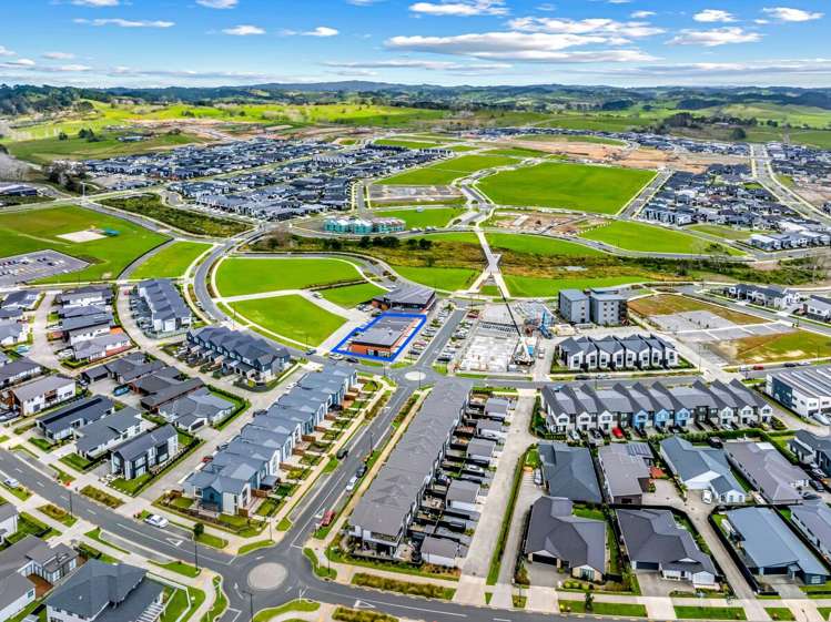 12 Henry Tayler Rise Wainui_14