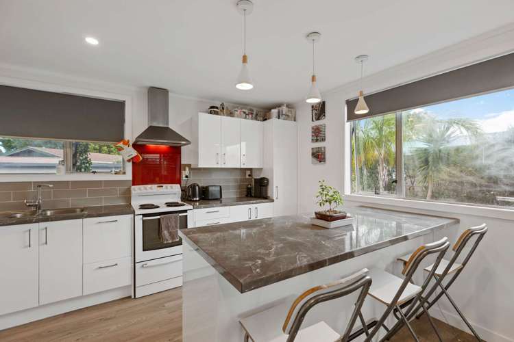 26 Parakai Avenue Parakai_7