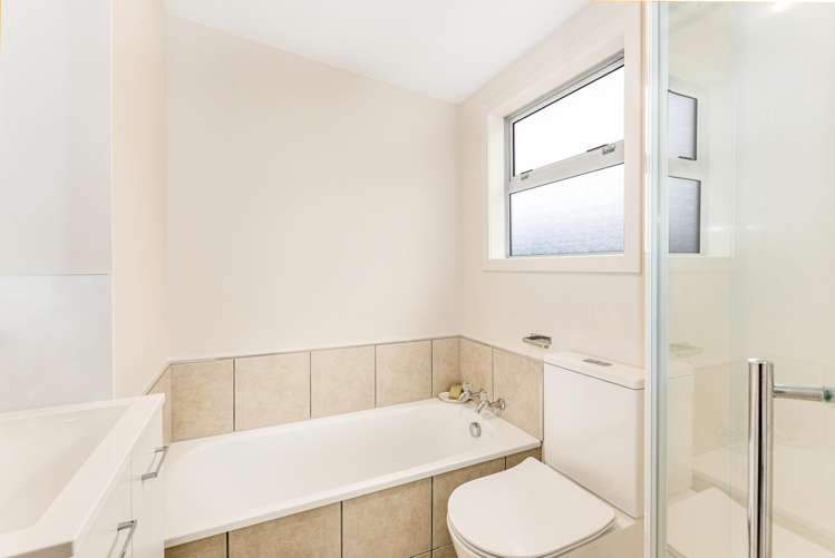 2A Hillary Street Tawa_18