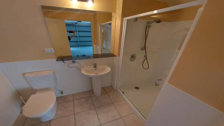 6 Garden Court Woodhill_12