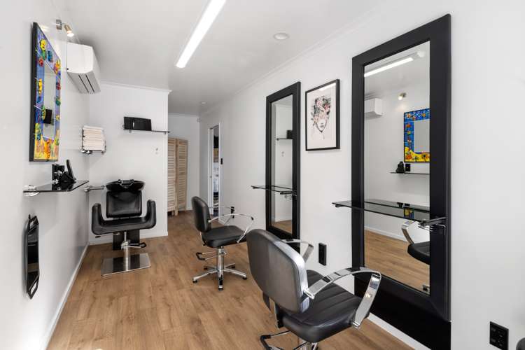 31 Church Road Pukete_15