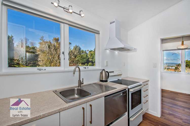 42 Memorial Drive Parahaki_8