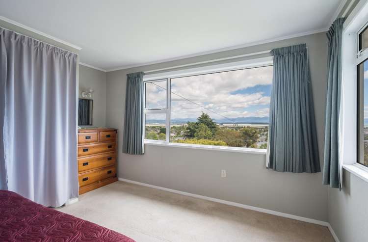 103 The Ridgeway Stoke_18