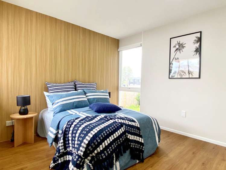 2/8 Wilbur Place Pakuranga Heights_10