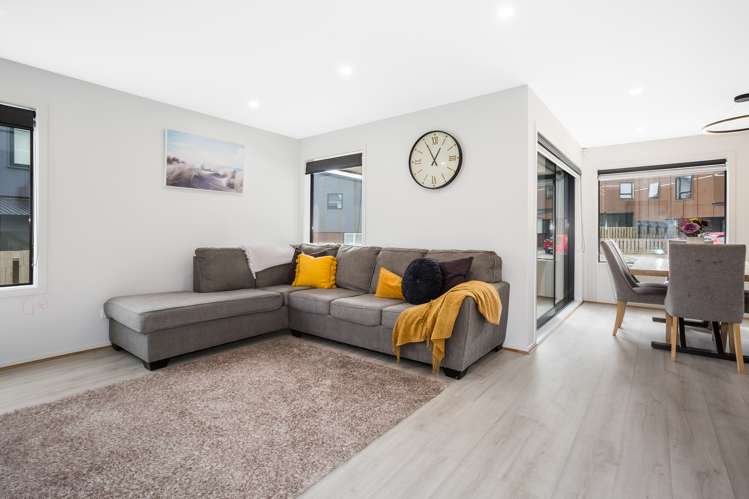 28 Astelia Way Woodridge_10