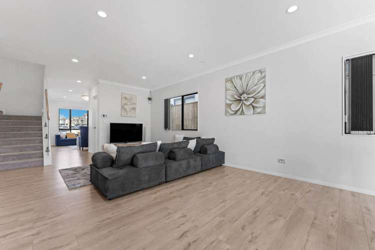 86 Ksenia Drive Flat Bush_6