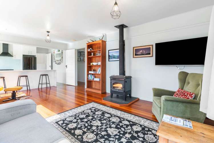 2 Buchanan Road Kingseat_11