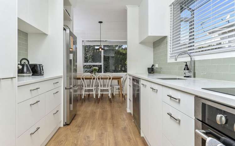 12 Coletta Lane Te Atatu South_7