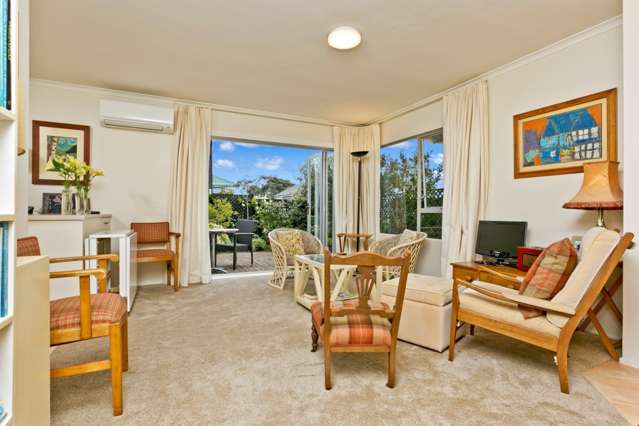 1/132 Victoria Road Devonport_2