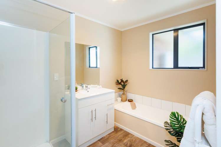 53 Meridian Grove Kelvin Grove_16