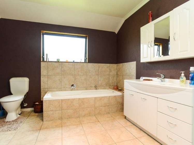 191 Racecourse Road Waipukurau and Surrounds_14