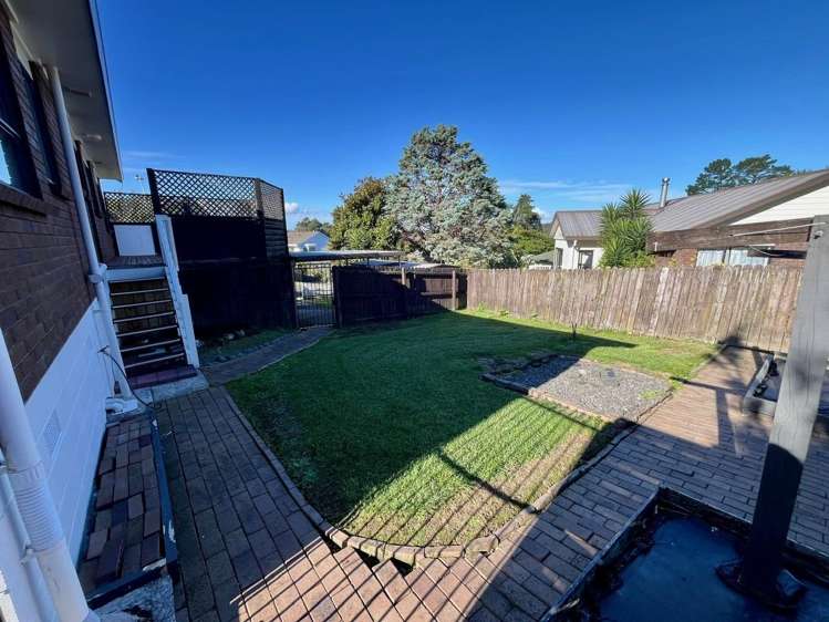 1 John Webster Place Glen Eden_15