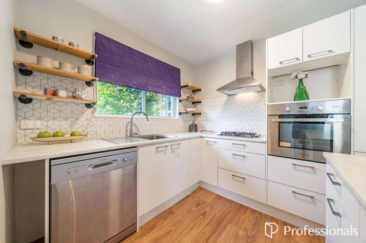 1b Owen Street Belmont_8