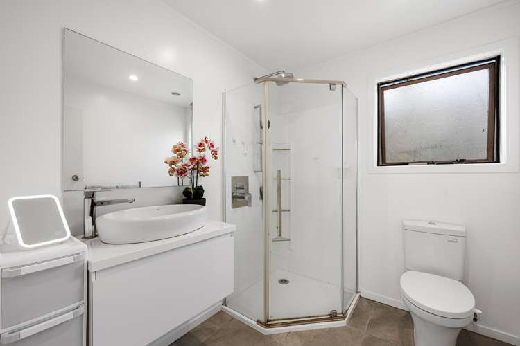 3/100 Royal Road Massey_11