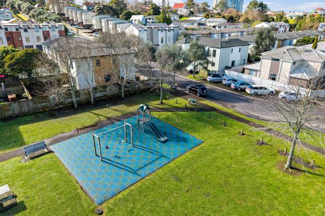 4 Verdale Circle Glen Eden_2