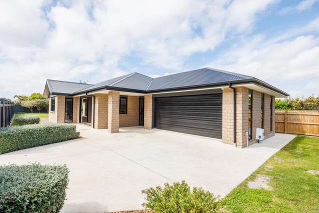 Executive Style, Modern Comfort & Outdoor Living