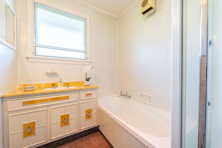 20 Sherratt Street West End_27