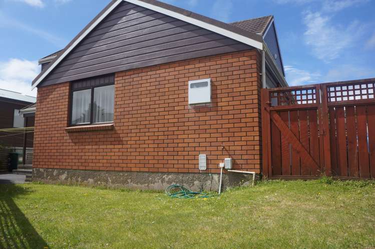 56 Erris Street Johnsonville_14