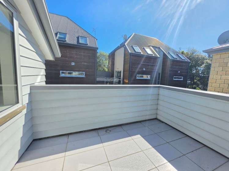 3/67 Burke Street Addington_7