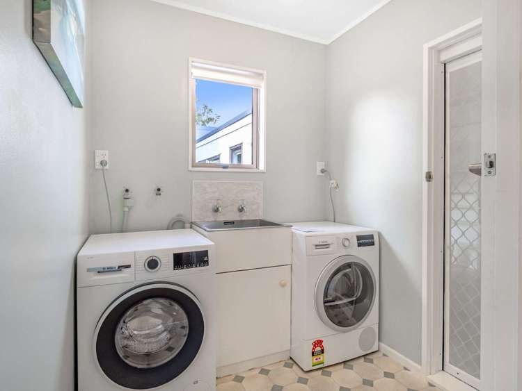 40 Dorset Road Carterton_17