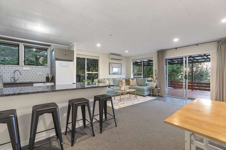 2/80a Captain Scott Road Glen Eden_12