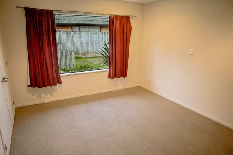 15 Old Park Place Takanini_2