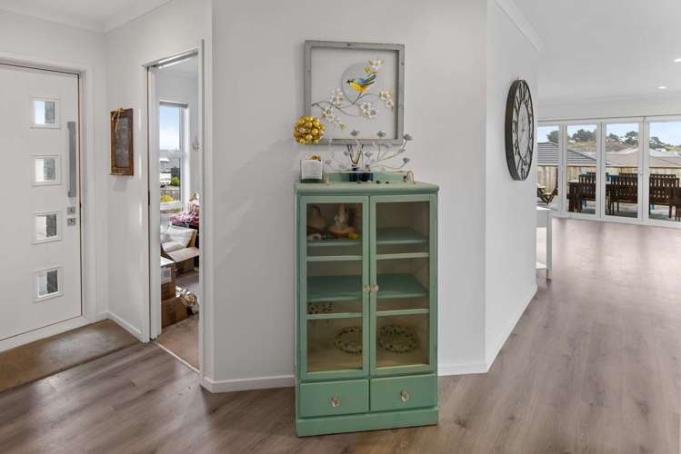 19 Magnolia Crescent Tawhero_4