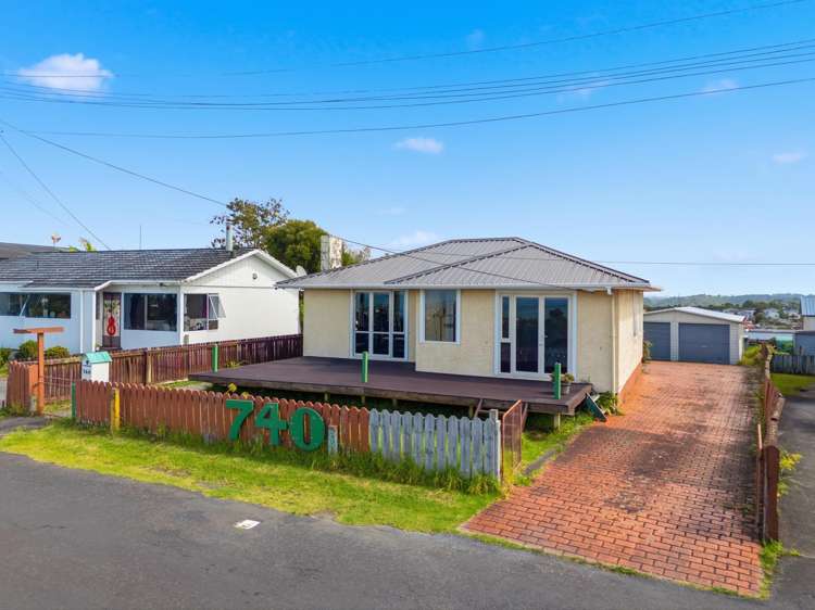 738 & 740 East Coast Road Pinehill_13