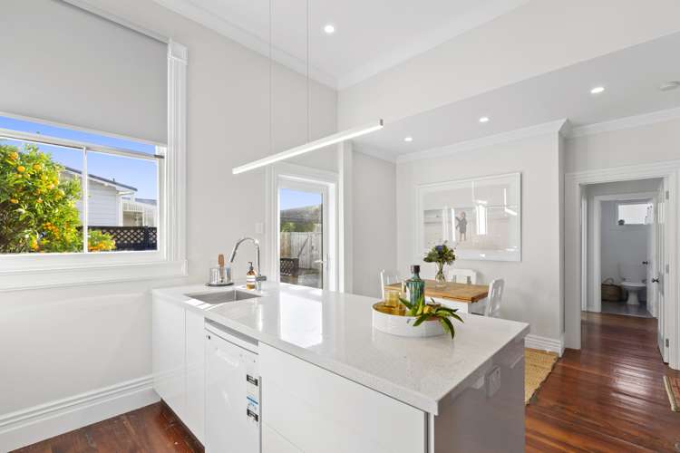 8 Morley Street New Plymouth Central_6