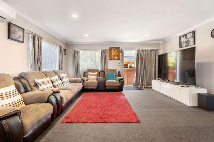12 and 12A Southview Place_5