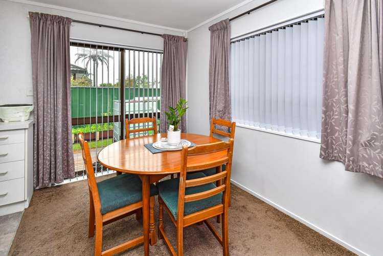 2/24 Grove Road Papakura_6