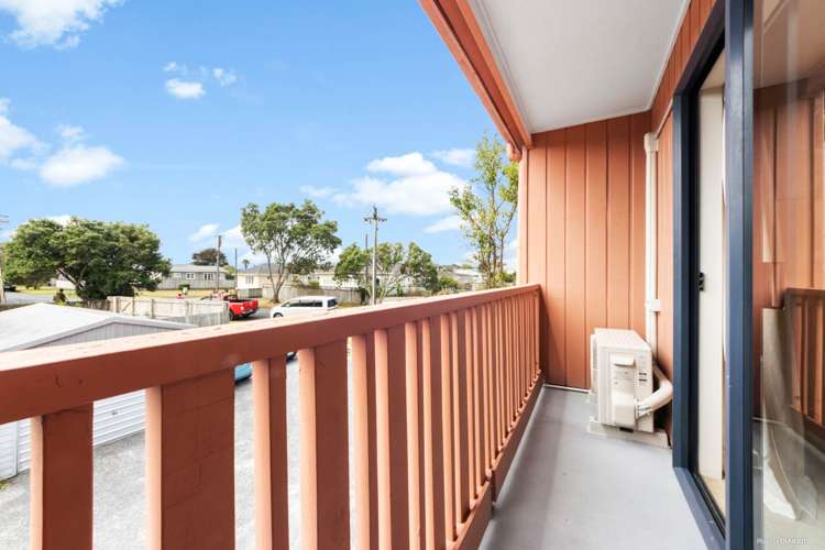 22a Reid Road New Lynn_10