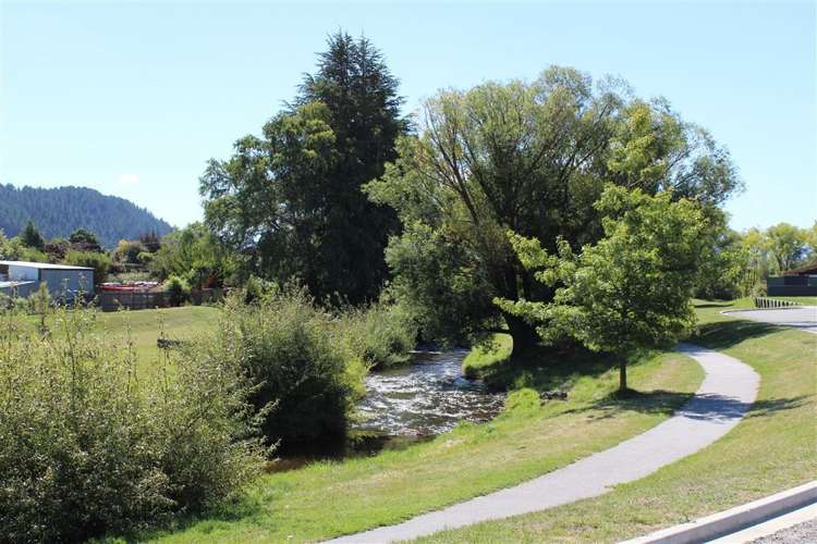 15 Alice Burn Drive Luggate_6